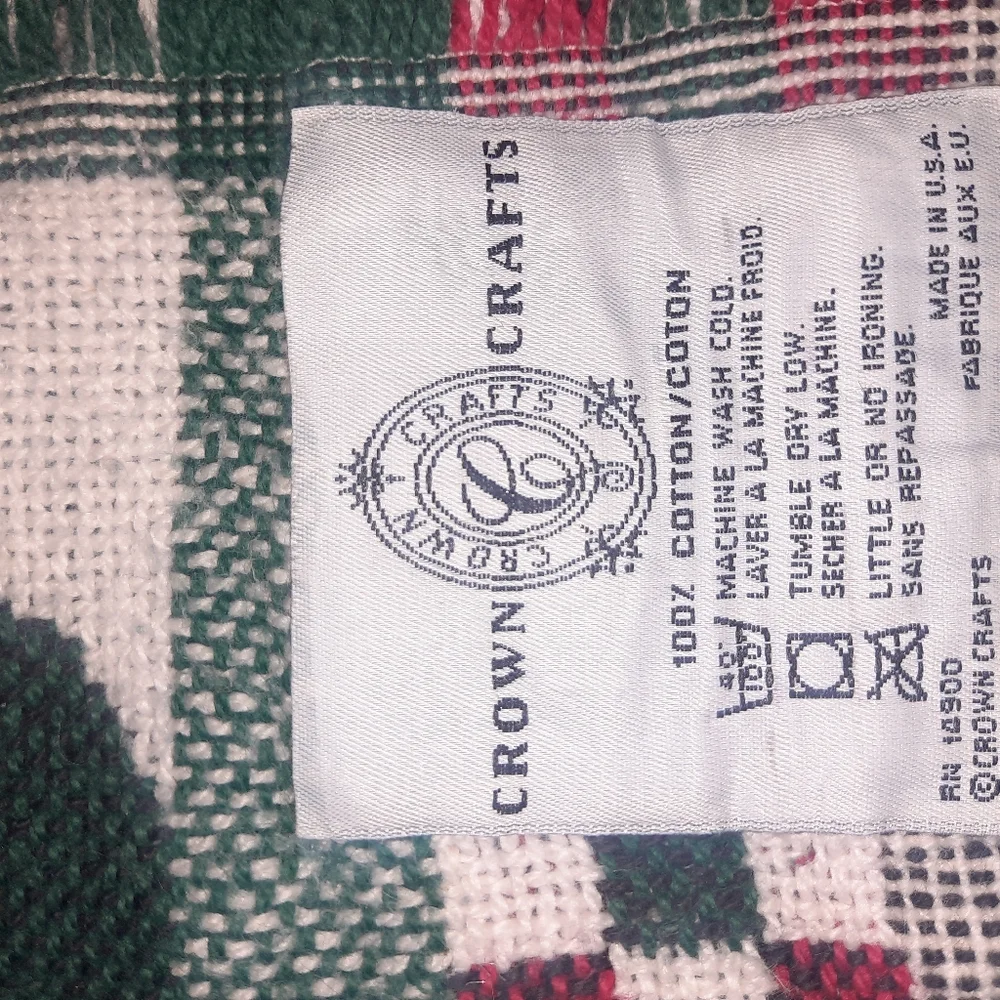 Vintage Festive Holiday Throw Blanket with Snowman and Tree Design